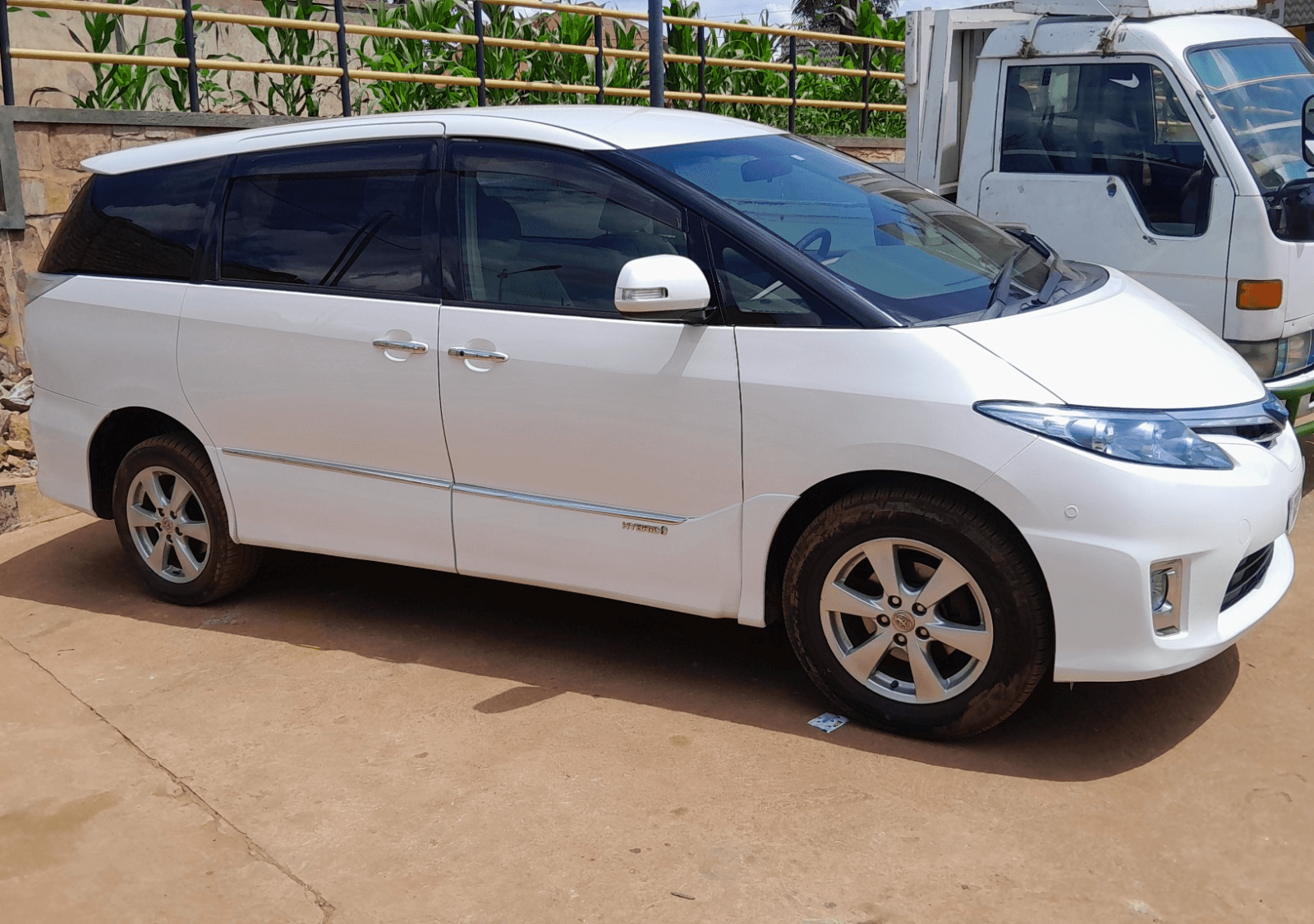 2010 Toyota Estima hybrid for sale in Kigali
